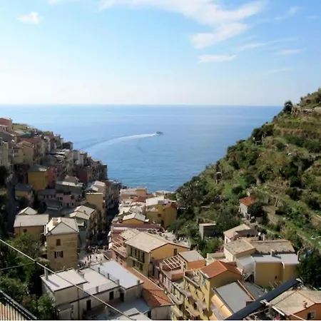 At Yours...manarola 5 Terre * Manarola